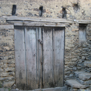 b_escalier_d_origine_en_pierre.jpg